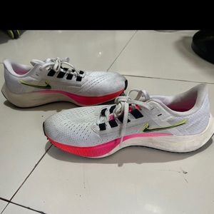 Nike Air Zoom Pegasus 38